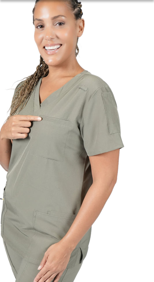 Zinnia 7 Pocket V-Neck Scrub Top