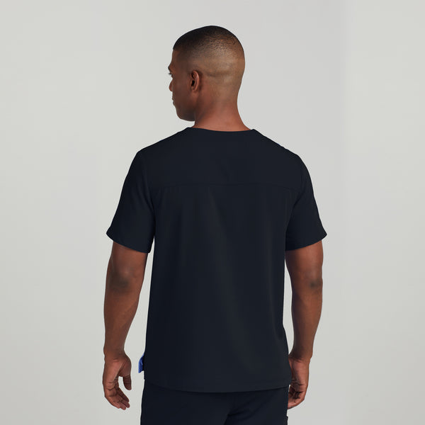 WT131 - CRFT Men's 2-Pocket V-neck Scrub Top