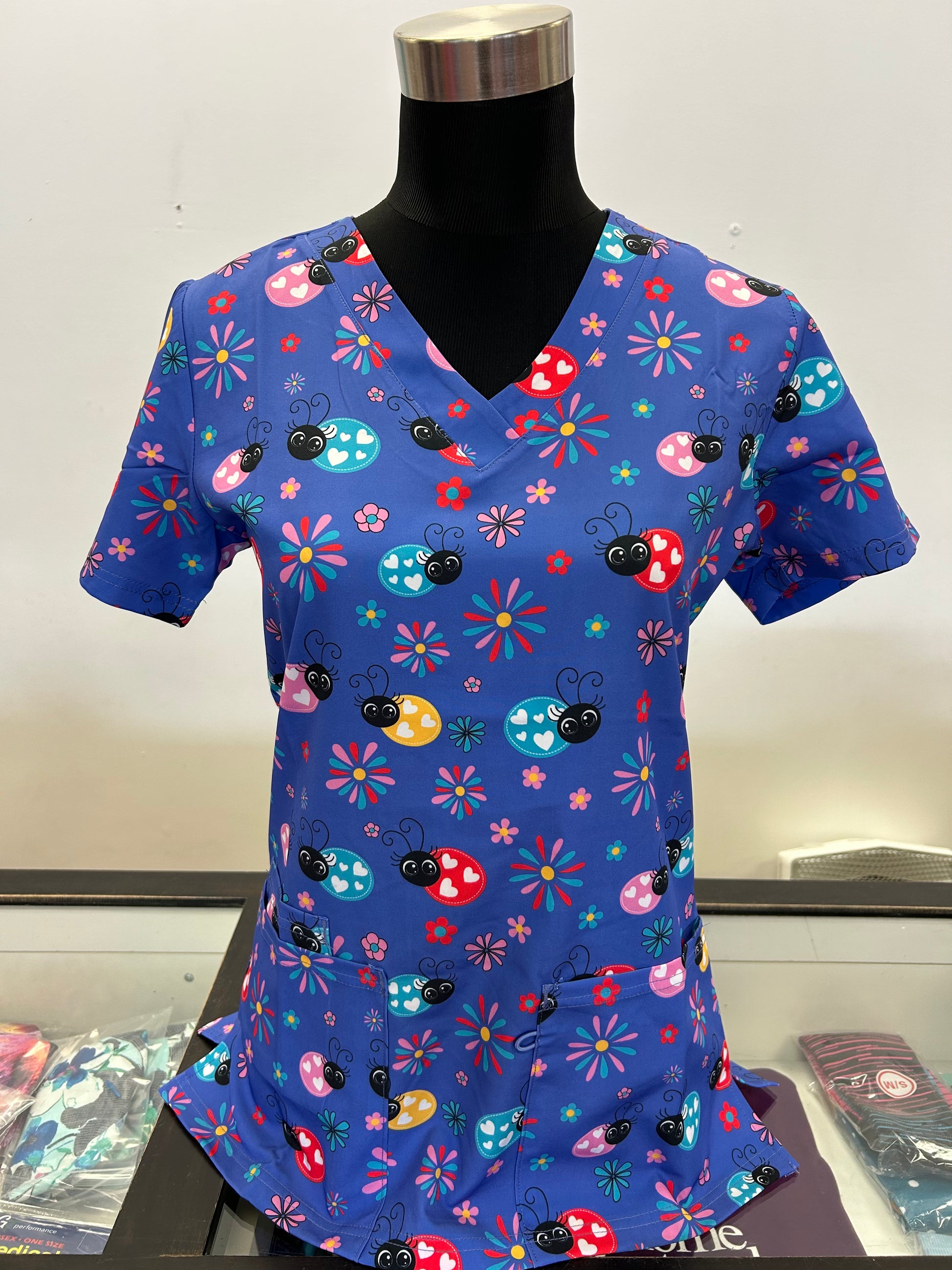 Hearty Beetles with Flowers Zinnia Printed Women's Scrub Top