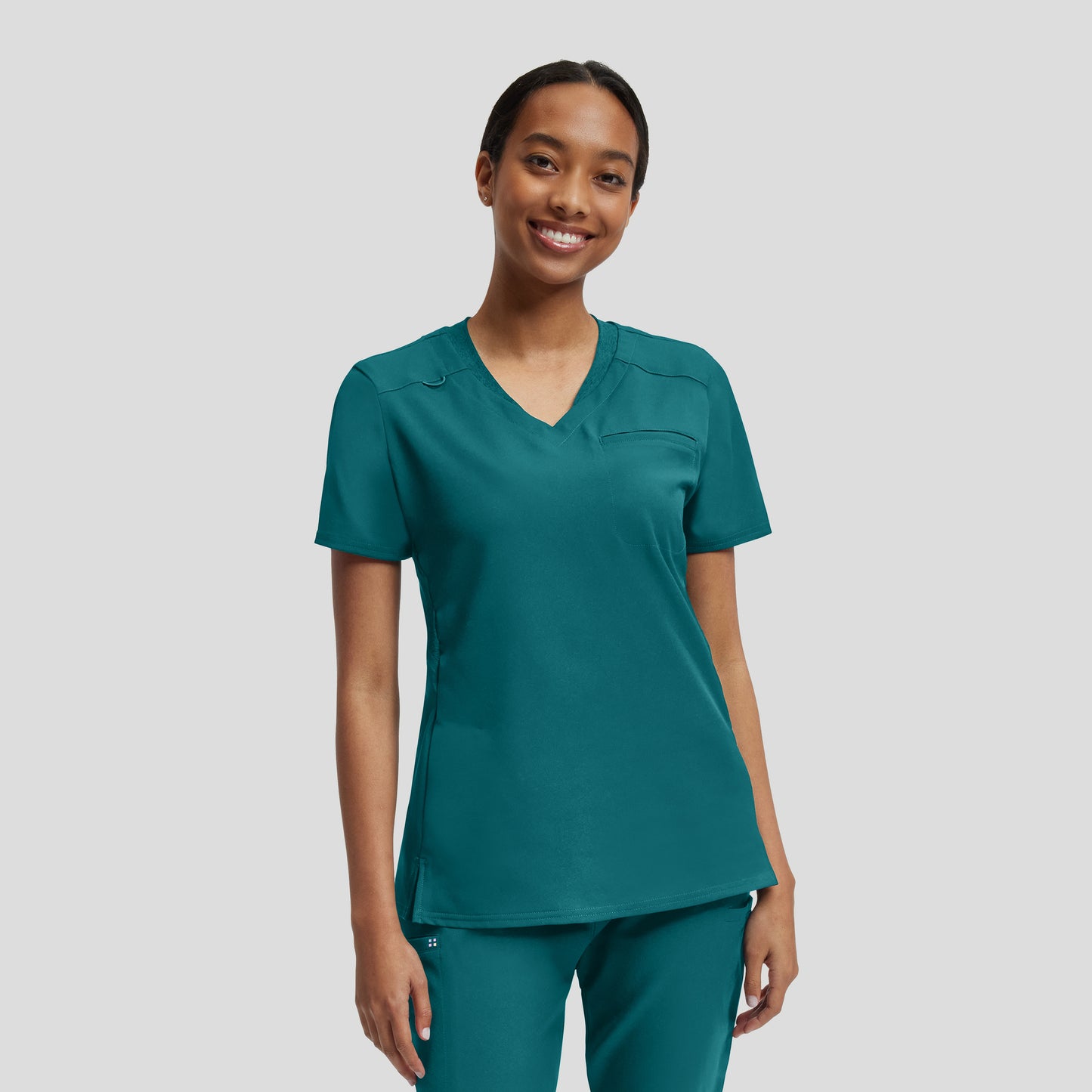 WT119 - VIBE 2-Pocket V-Neck Scrub Top